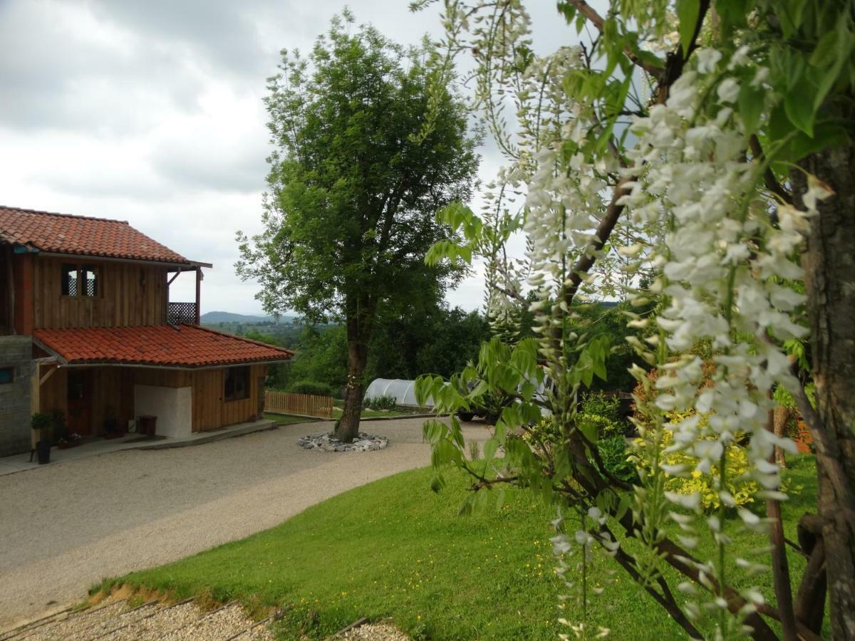 Gite Colombe Des Bois Estadens Екстериор снимка